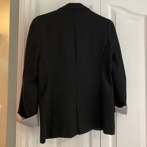 Seductions Casual Boyfriend-style Black Blazer - Picture 5 of 7